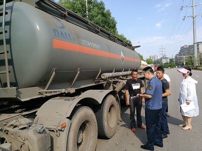 [湖南]湘潭严抓高温期间道路危险货物运输安全(图)
